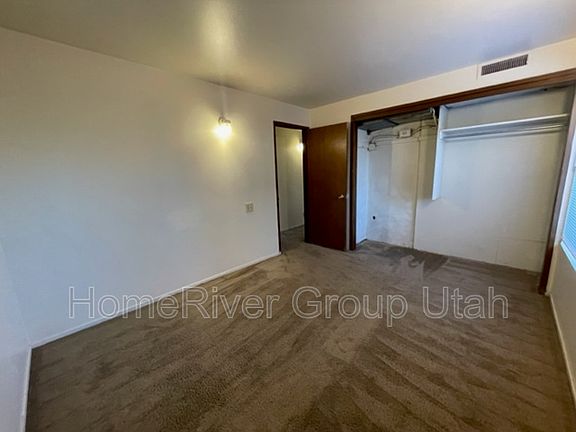 4th image of 320 S 700 E APT 42