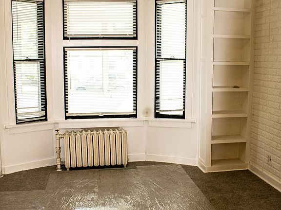 4th image of 1-694 Central Ave W #1