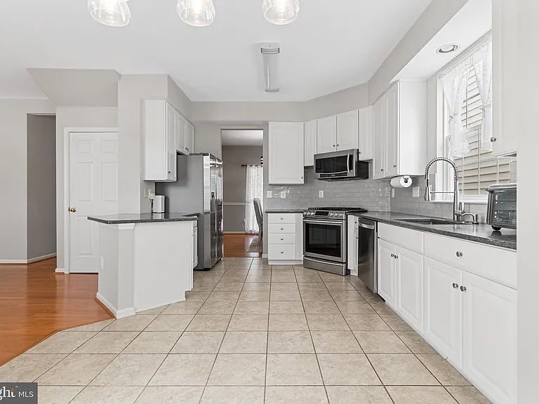 19028 Noble Oak Dr — Photo 8