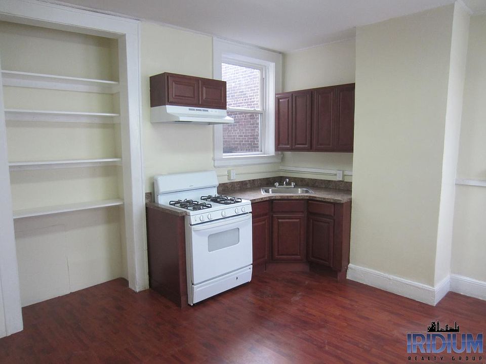 1st image of 10 N Harrison St #4