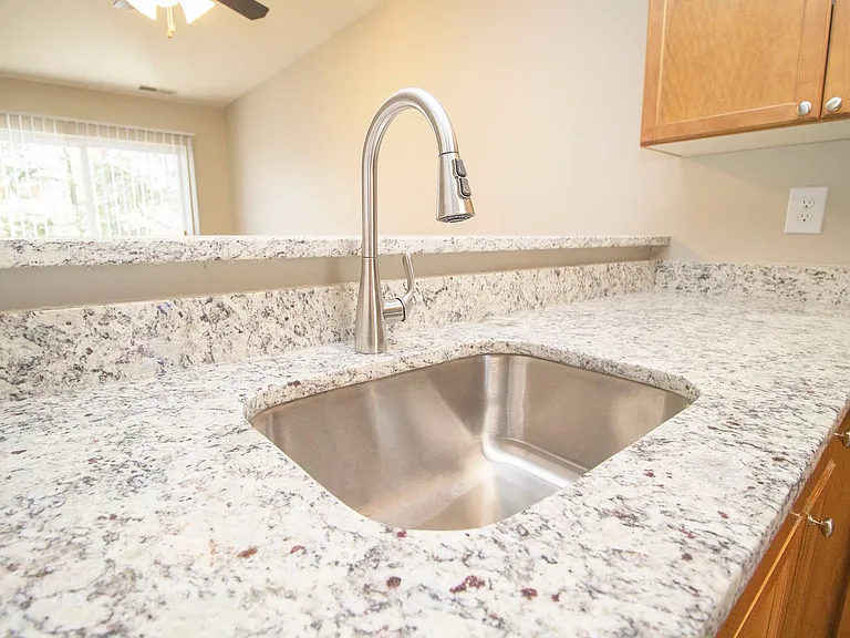The Pointe at Canton — Photo 36