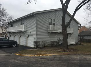 213 Dartmouth Ct UNIT C, Bloomingdale, IL 60108