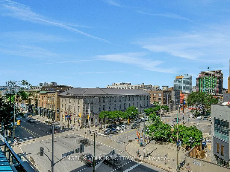 700 Sussex Dr N #403 — Photo 36