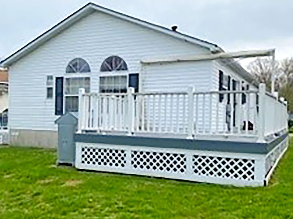 1st image of 8 Nightingale Ln #1-14