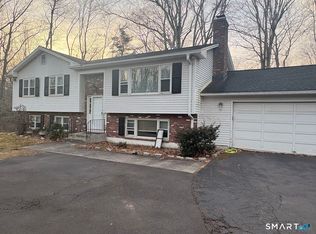 1840 Shepard Ave, Hamden, CT 06518