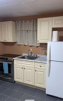 5th image of 300 NW 189th Ter