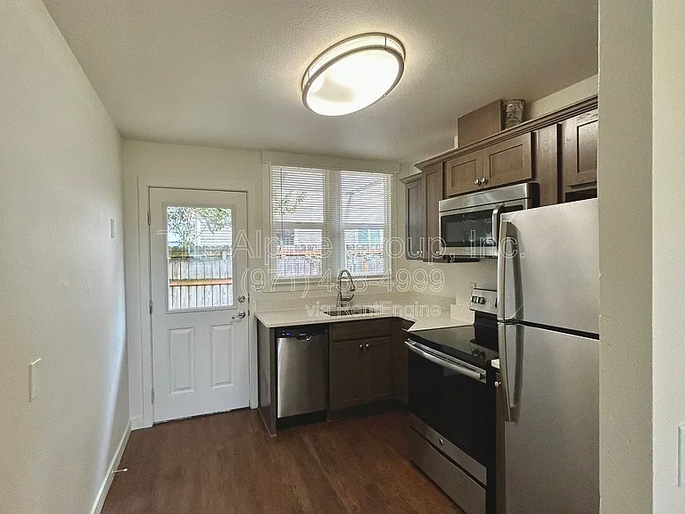 5821 SE Knapp St #4 — Photo 22
