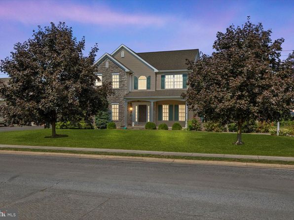 421 Wagonwheel Rd, Lititz, PA 17543