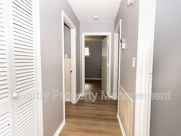 4th image of 2907 Kendale Dr