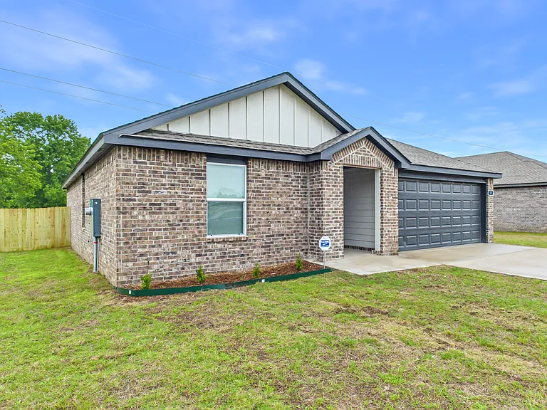3 Vineyard Dr-2_05262026
