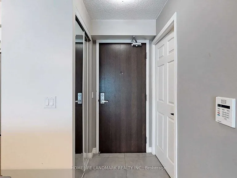 19 Grand Trunk Cres #2803 — Photo 5
