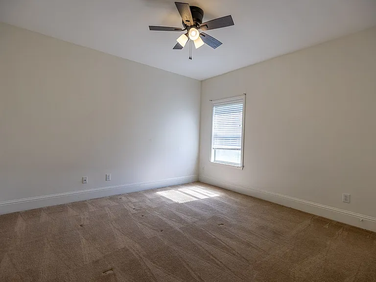 101 Normandy St — Photo 13