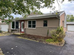 210 Holbrook Rd, Chicago Heights, IL 60411