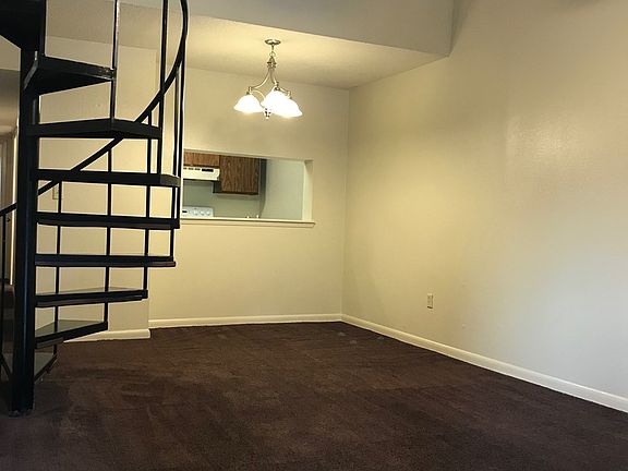 2nd image of 118 N Meyers Dr APT D