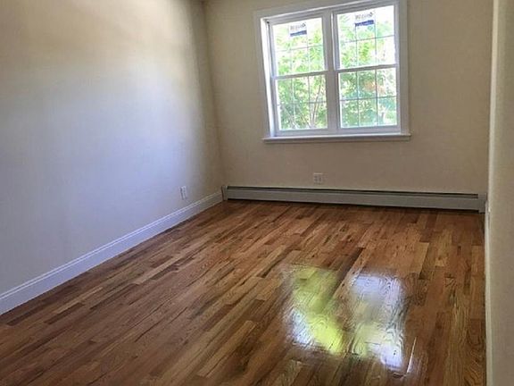 5th image of 1004 E 105th St #1