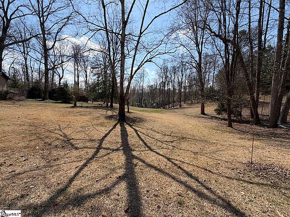 2nd image of 111 River Ridge Dr