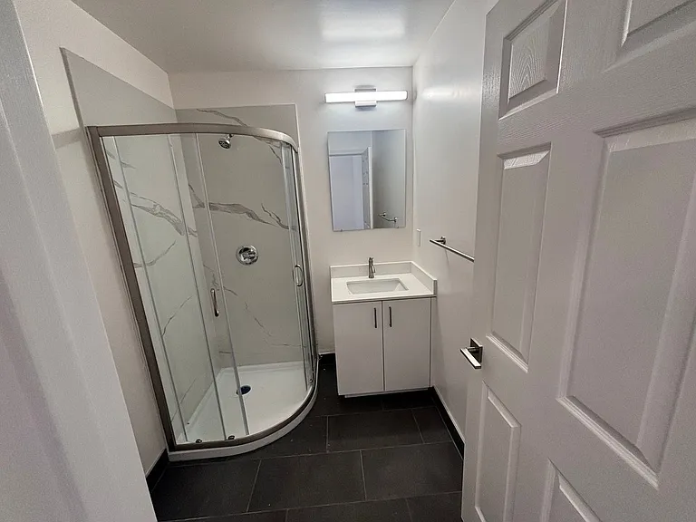 630 Harbour Way — Photo 18