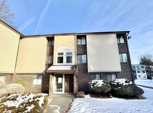 7 Padanaram Rd #C77, Danbury, CT 06810