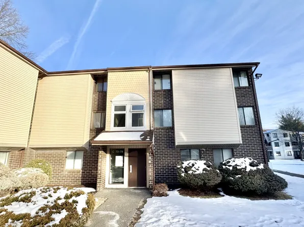 7 Padanaram Rd, Danbury, CT