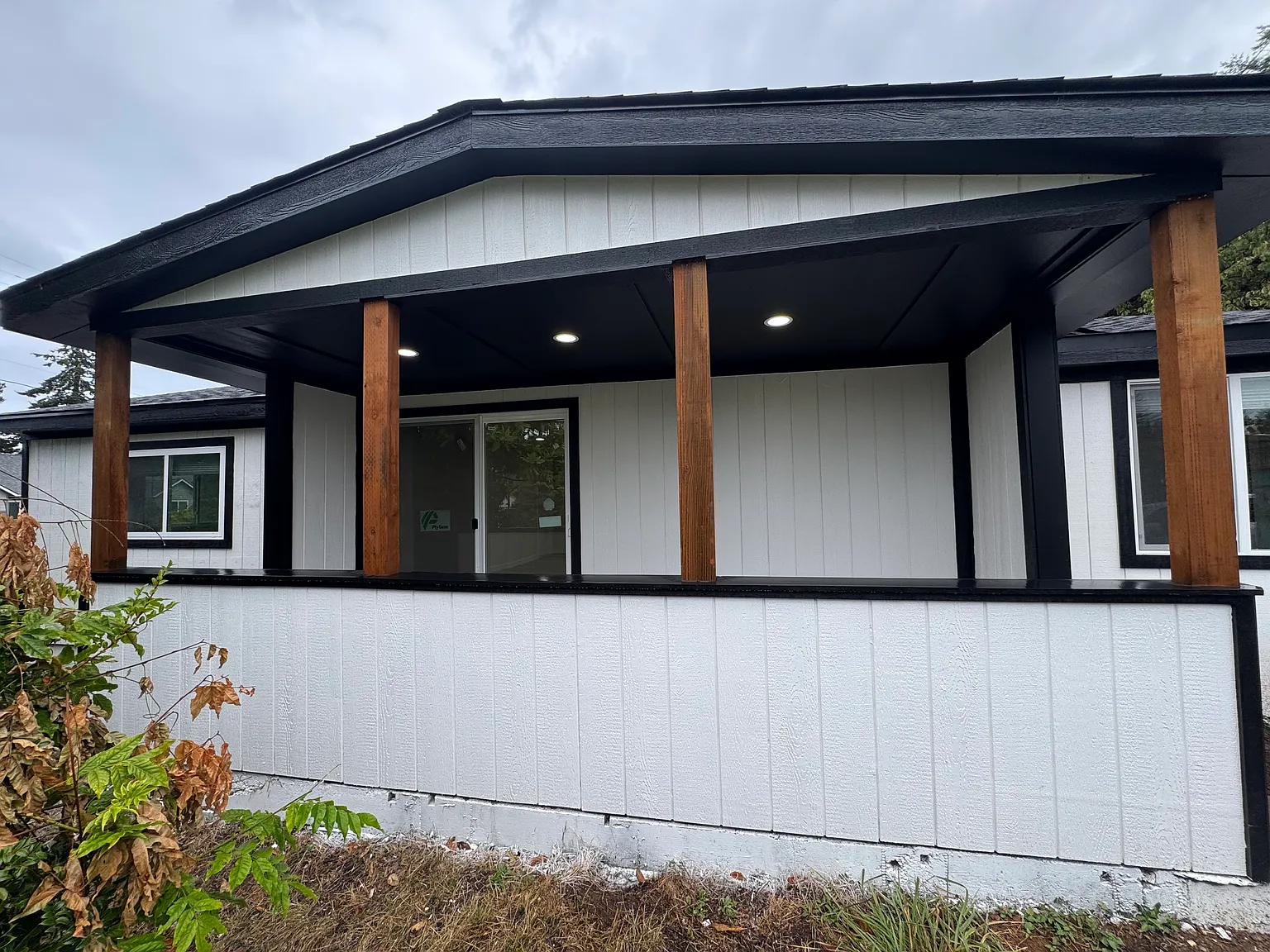 3 bed, 1150 sqft, $2,400 — Photo 2