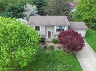 3987 Ridgemoor Dr, Holt, MI 48842