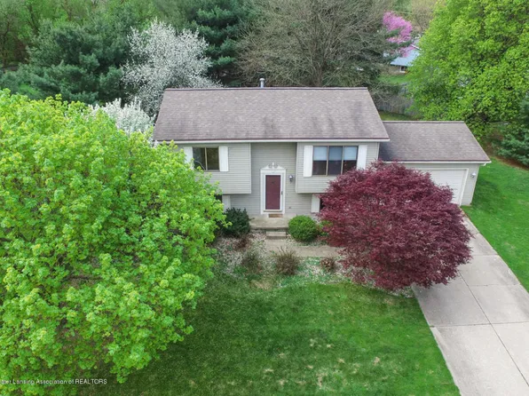 3987 Ridgemoor Dr, Holt, MI 48842