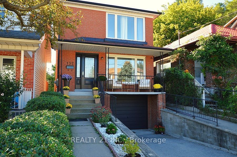 1st image of 132 Harding Blvd