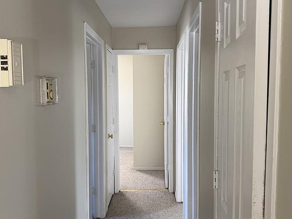 4th image of 685 3rd St