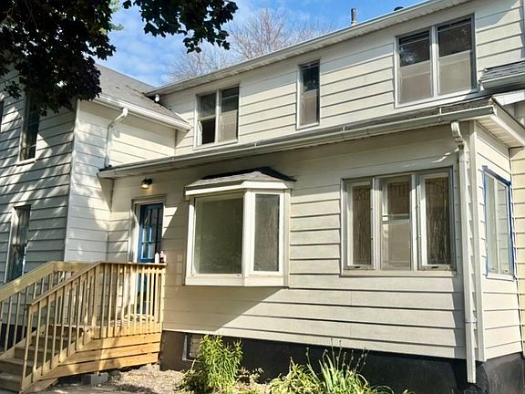 2nd image of 238 3rd St NE #238