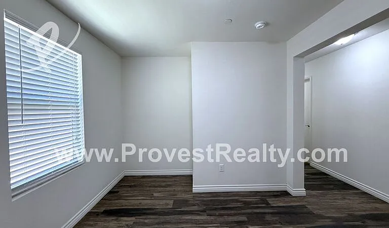 15946 Silvertip Way — Photo 24