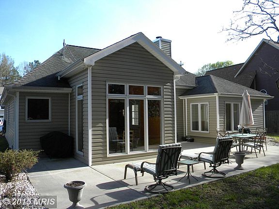3rd image of 47943 Mayflower Dr