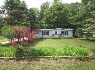 4321 N Francis Shores Ave, Sanford, MI 48657