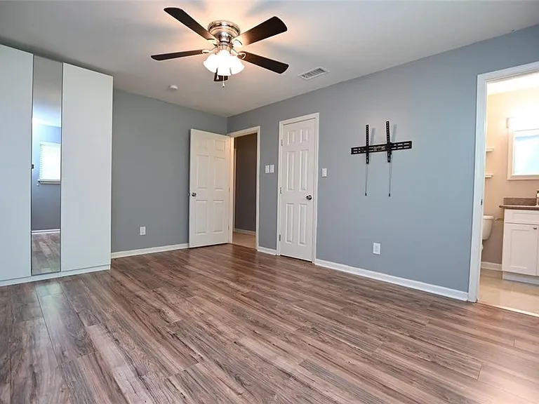 5846 Ettrick Dr — Photo 13