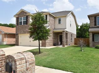 8829 Highland Orchard Dr, Fort Worth, TX 76179