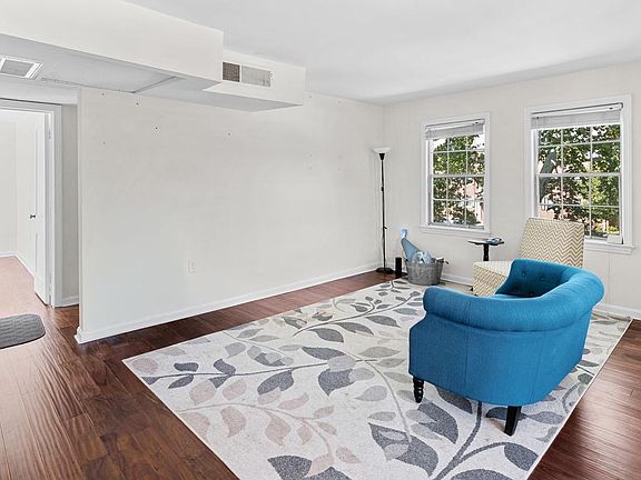 5th image of 1607 Belle View Blvd APT B2