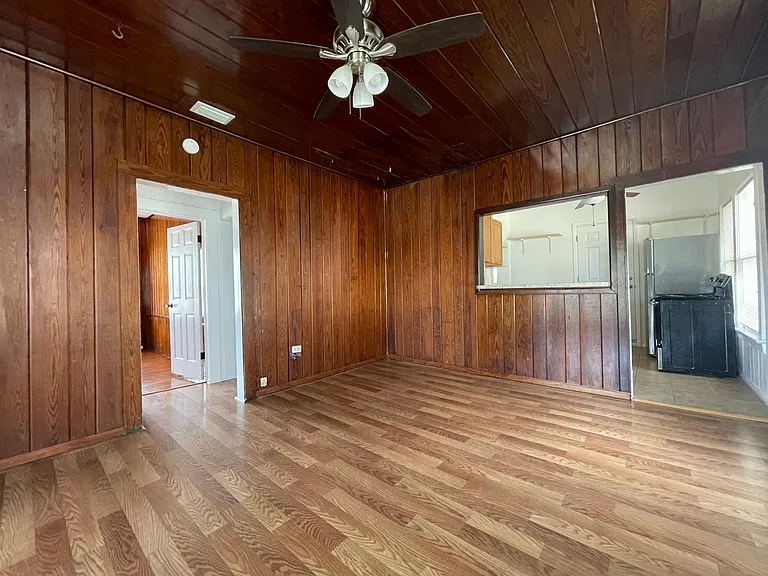 216 Seagate Ave #B — Photo 9