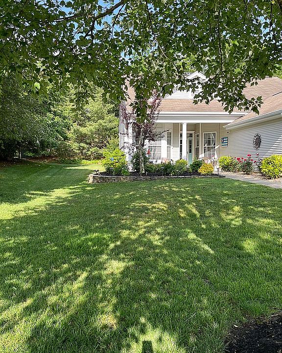 2nd image of 81 Spring Valley Dr
