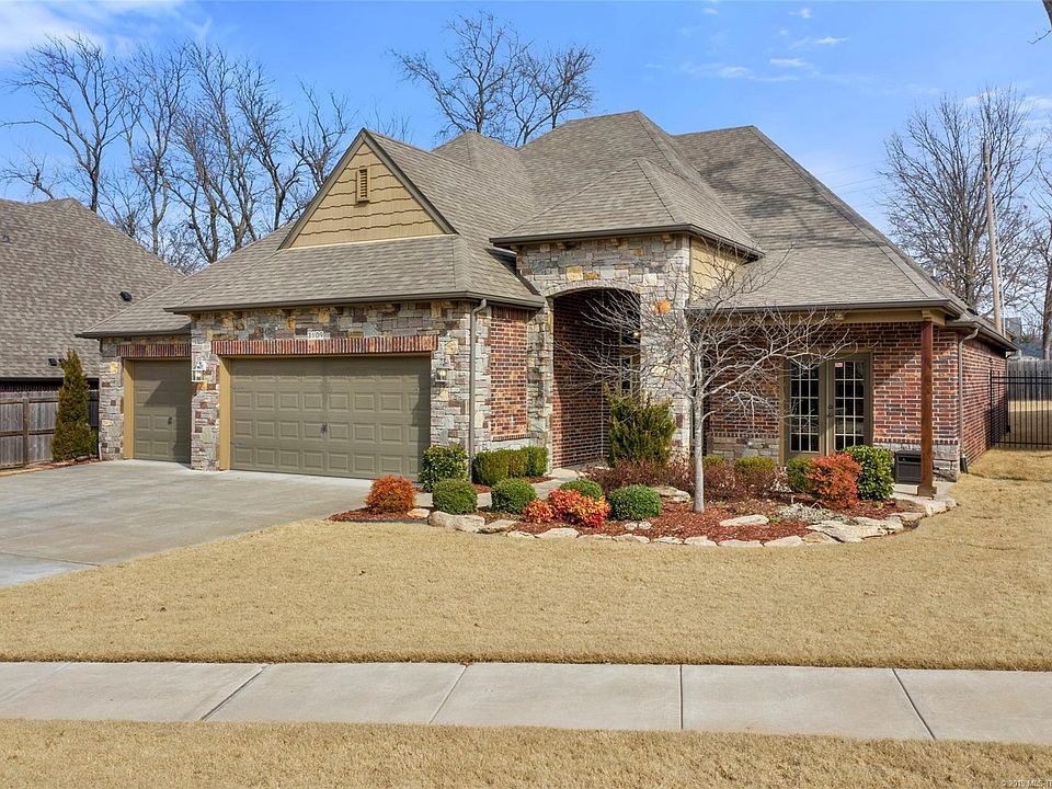 1st image of 3109 S Gardenia Ct
