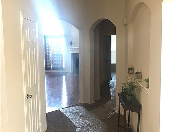 2nd image of 4504 Woodbluff Dr