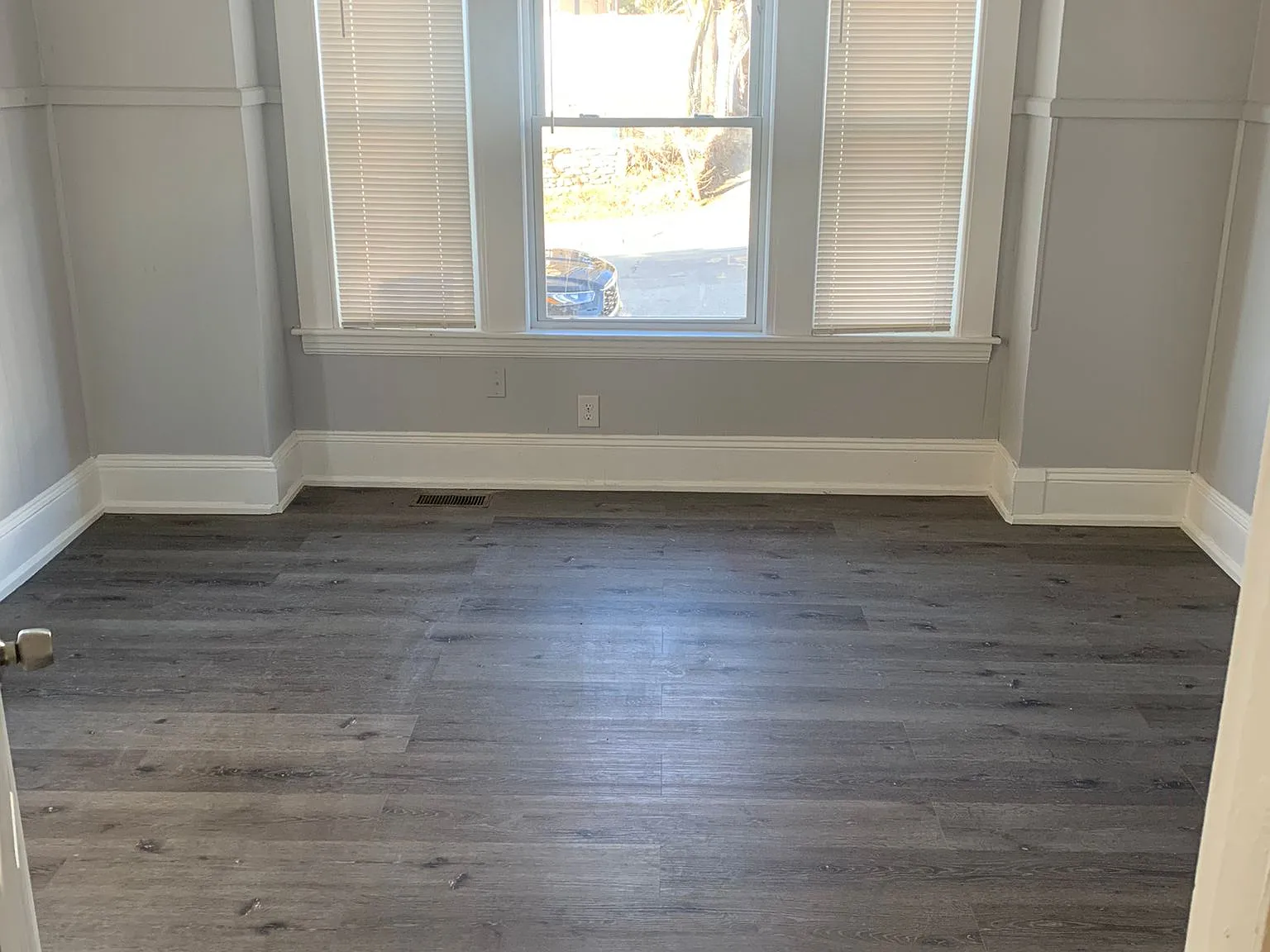 2 bed, 1012 sqft, $1,690 — Photo 4