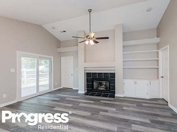 4th image of 7448 Claymont Dr #87