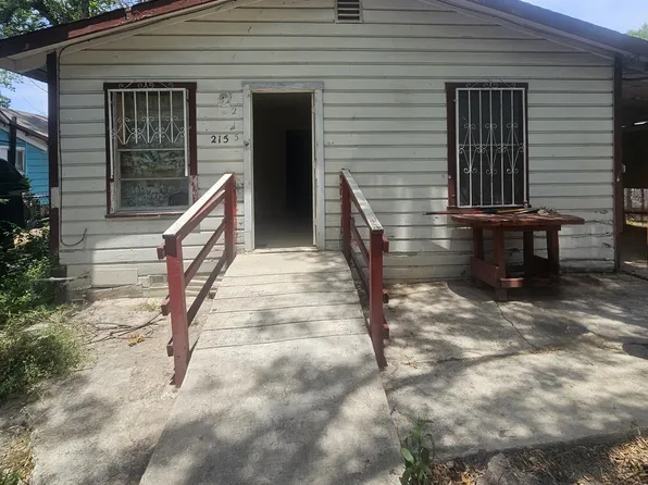 215 Monclova, San Antonio, TX 78207