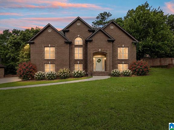 3rd image of 180 Lime Creek Ln