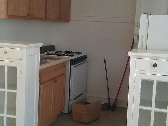 3rd image of 4015 W School St #2