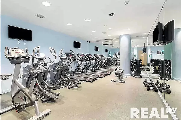 Rented by REAL New York | media 14