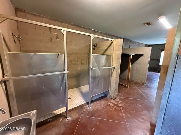 5th image of 2308 Fern Palm Dr