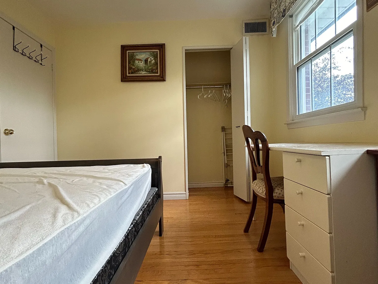 1 bed, $749 — Photo 4