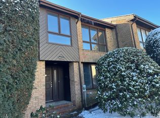 123 Nathan Dr, North Brunswick, NJ 08902