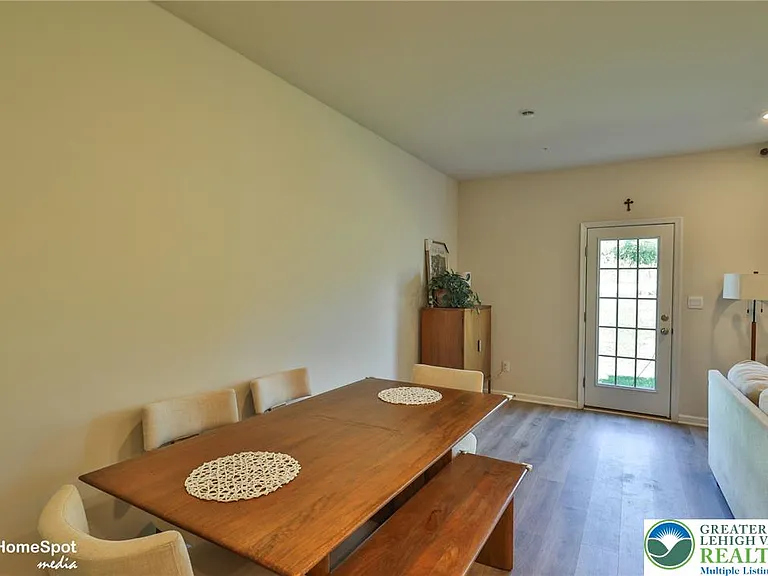 1224 Martin Rd — Photo 8