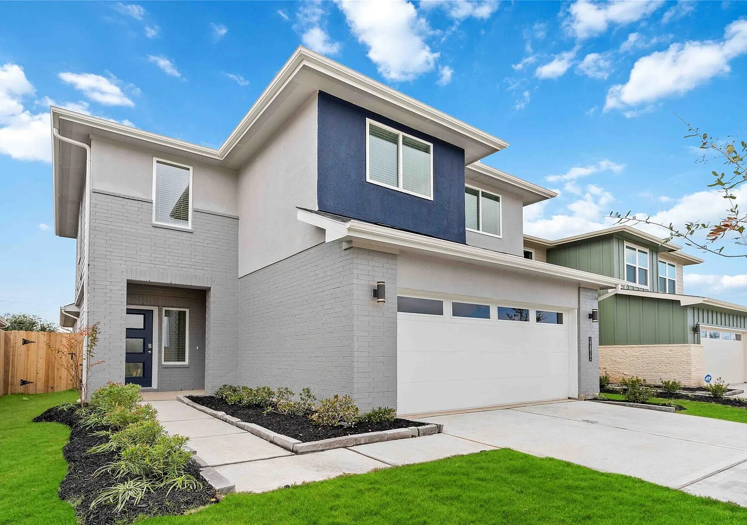 Barnesbury Ln — Photo 1